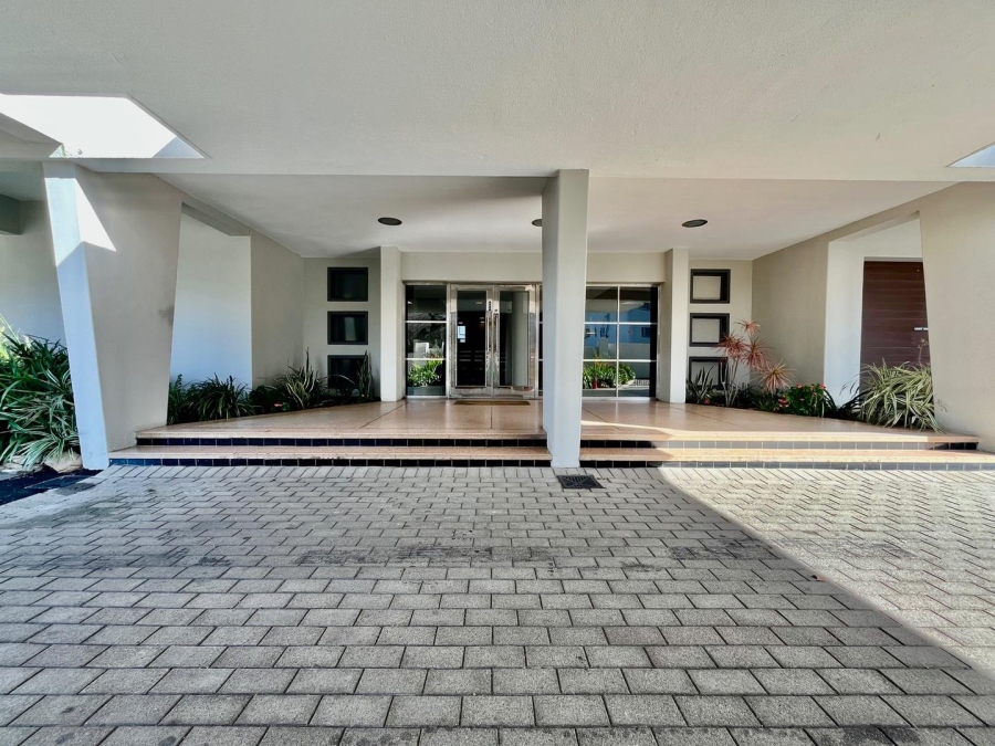 3 Bedroom Property for Sale in Wynberg Upper Western Cape